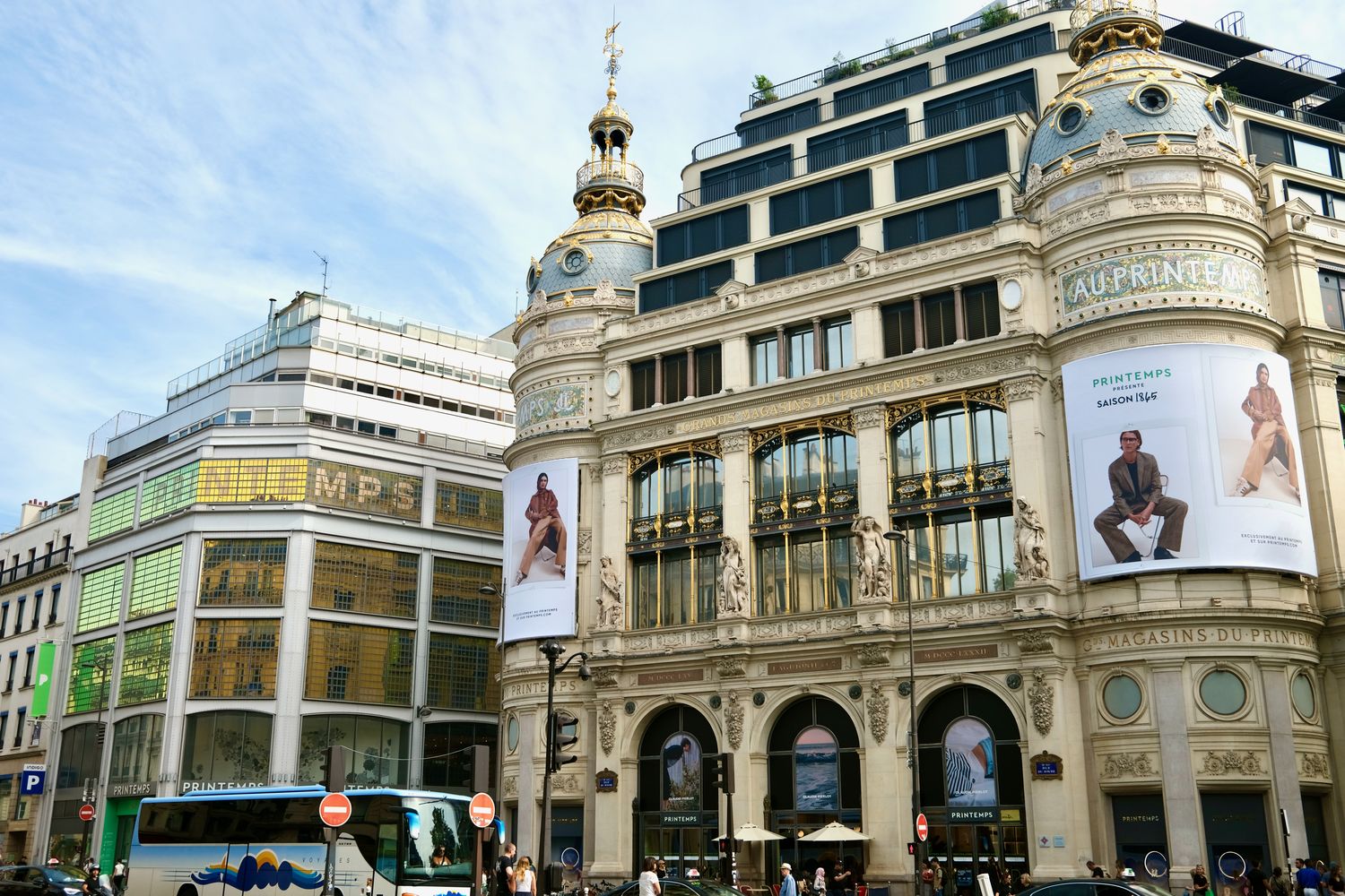 Department Stores Printemps Paris building entrance_DSCF2880