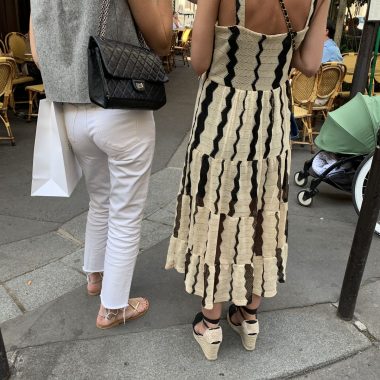 How to Choose Your First Luxury Handbag - spotting the chanel 2.55 in paris