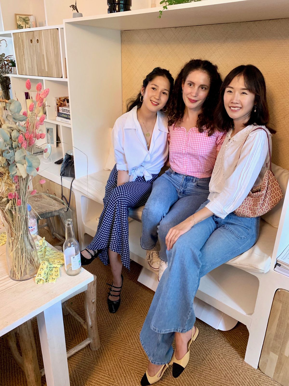 Petite Chineuse - Hannah Stioui, Melodie and Ivana