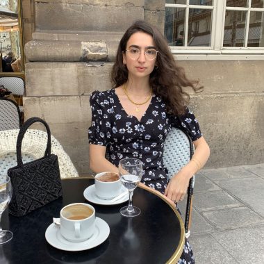 Coffee with Pia at Le Nemours, Paris, talking French girl style and Parisian style